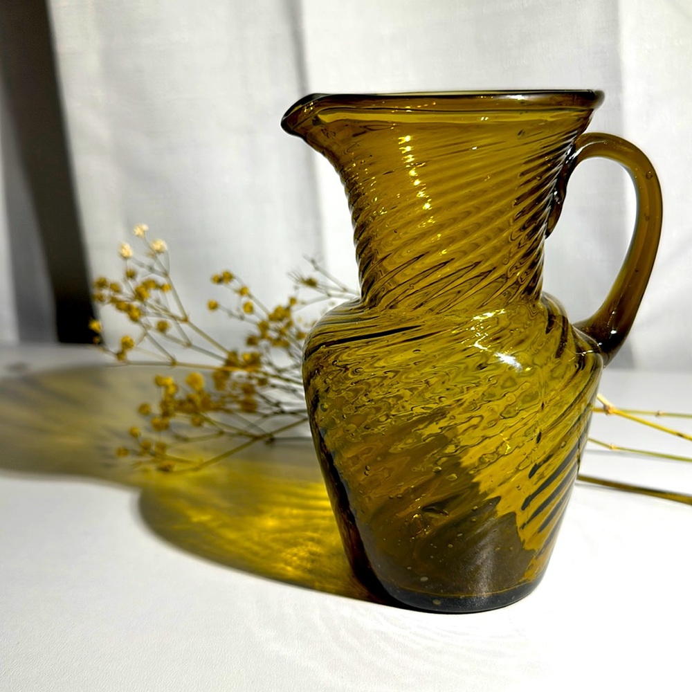 Vintage Mid Century Modern Deep Amber / Olive Blown Swirled Glass Pitcher/Ewer